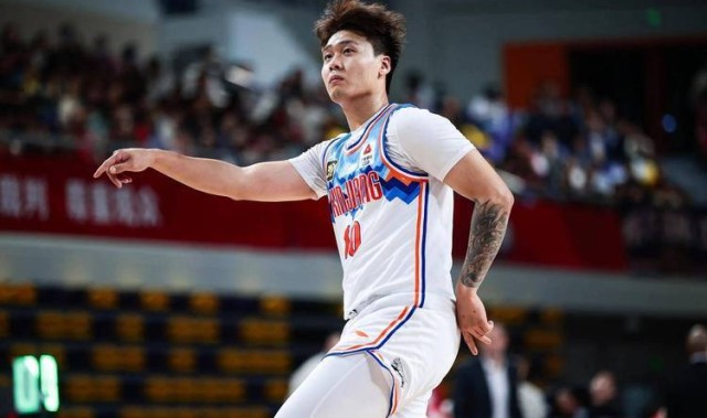 star sports下载-新赛季头号大交易！北京求购赵睿，联手周琦重建王朝只等赵睿点头