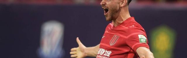 星空体育官网下载入口-中超“双红会” 成都蓉城4-1大胜上海海港跃居积分榜首