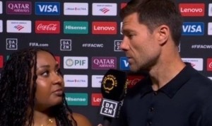 星空体育中国-阿隆索赛前：我们每场比赛都在进步 已经打进八强渴望晋级