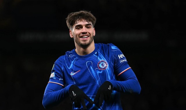 星空体育官网-吉乌：庆祝世俱杯时库库站特朗普前面缩了缩身子，怕有人开枪