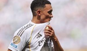 star sports下载-阿诺德本场比赛对抗成功4次、抢断3次，皆为皇马队内最多