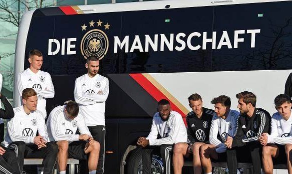 星空体育中国-被球迷骂了七年后，德国队终于不再自称“球队”
