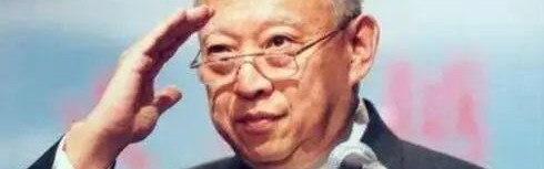 星空体育官网下载入口-香港再无董建华